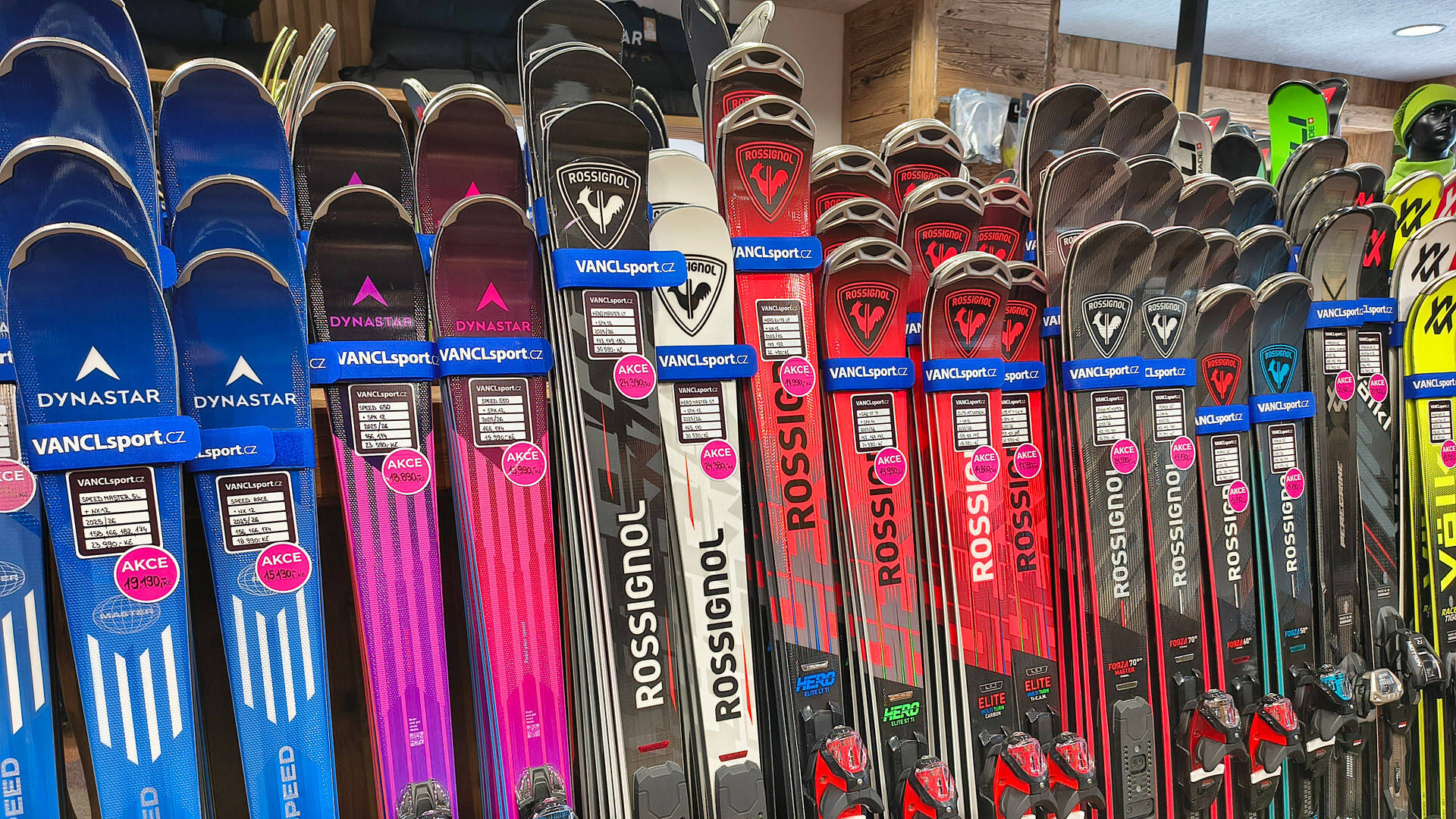 Výprodej lyží