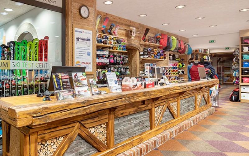 JOBS - obsluha prodejny sportovního vybavení