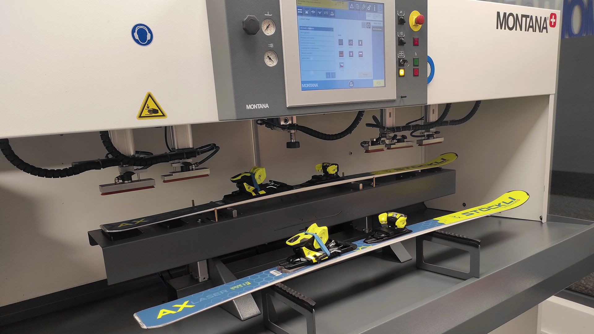 Vybavení skiservisu